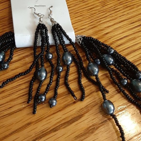 NWT Fantasia Black Beaded Necklace and Earring Set - Picture 2 of 5